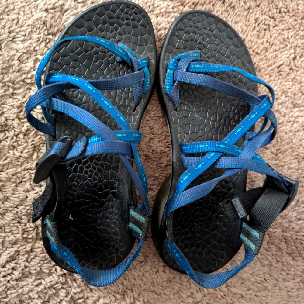 Women's Chacos size 7